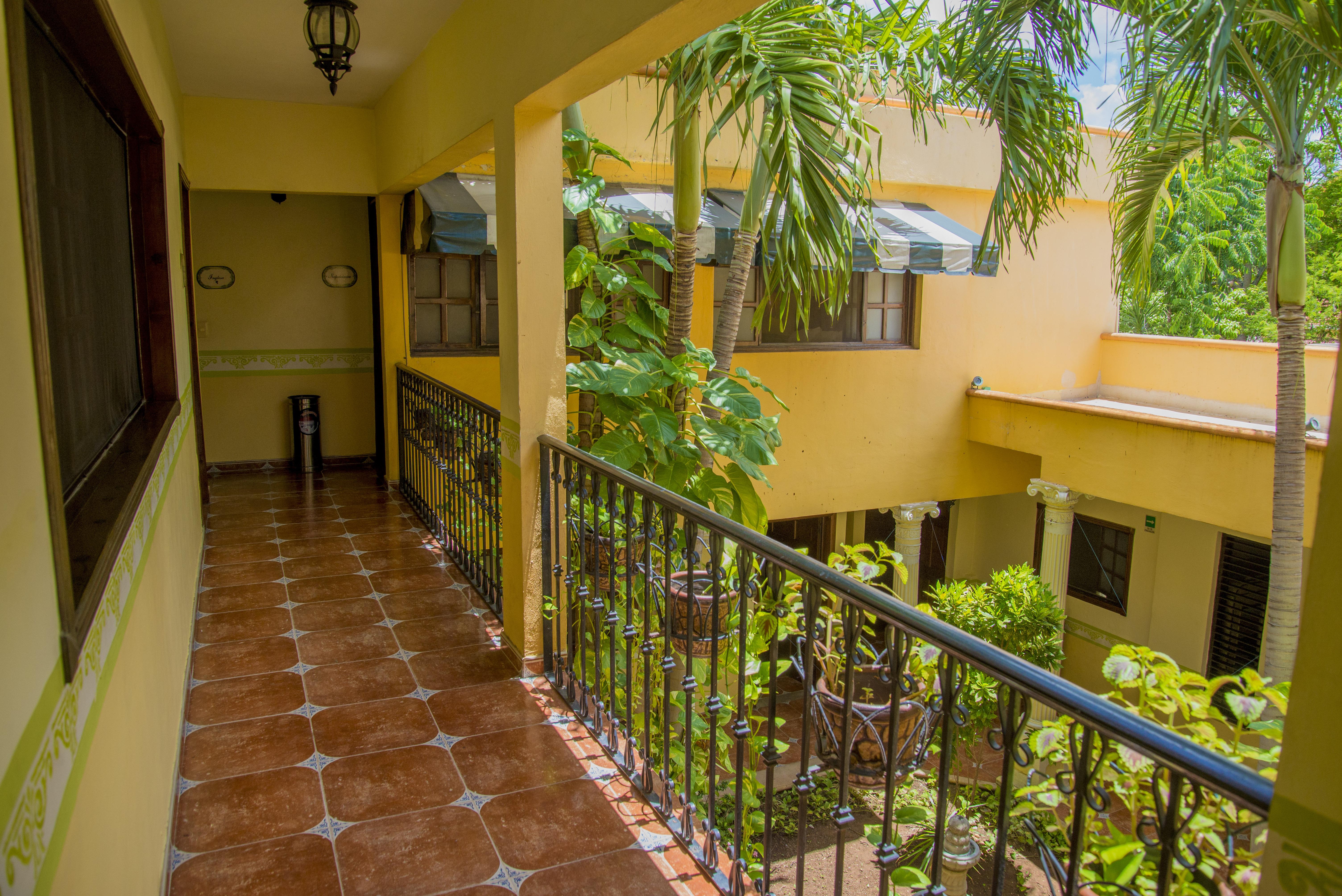 Casa De Las Columnas Merida Exterior photo