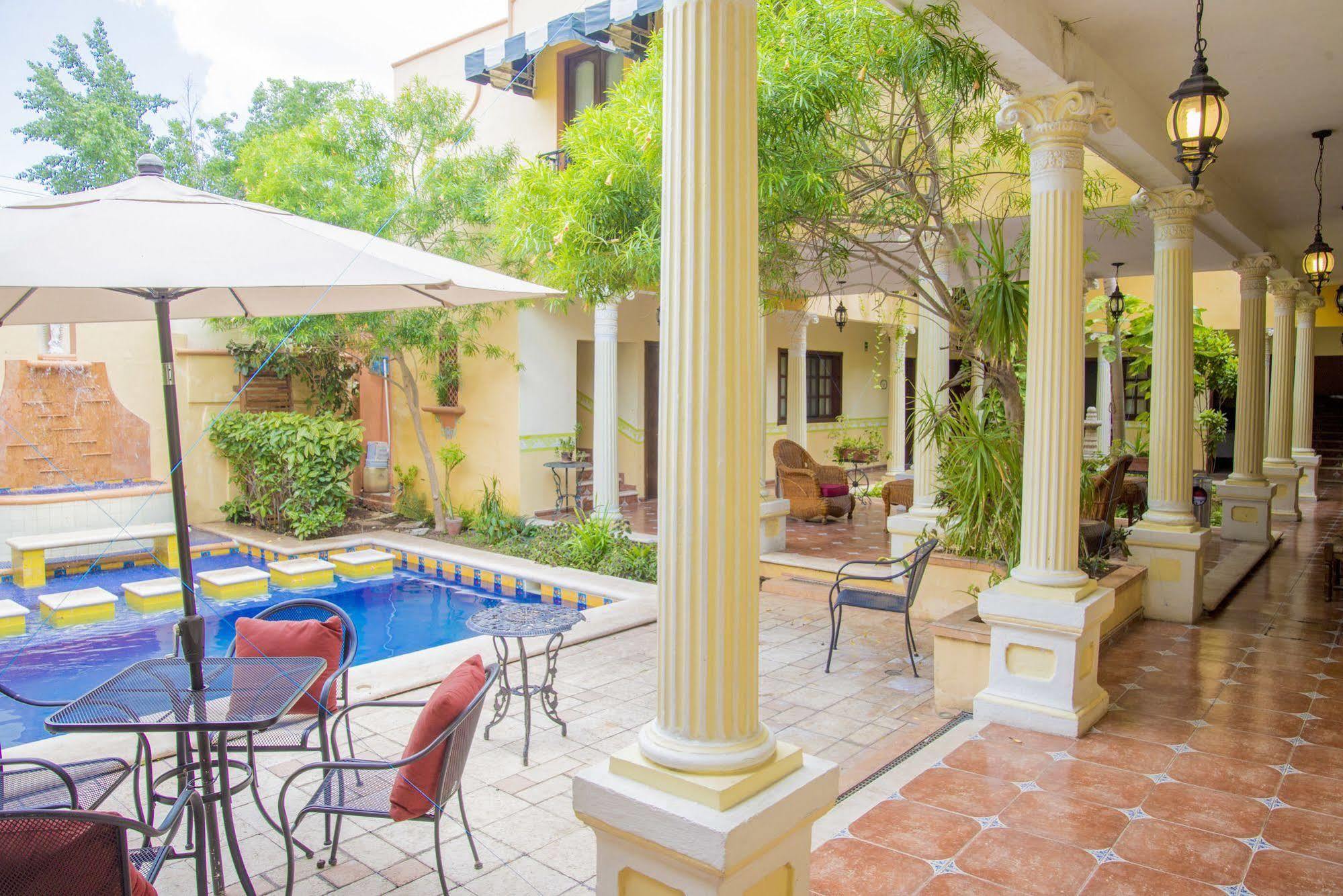 Casa De Las Columnas Merida Exterior photo