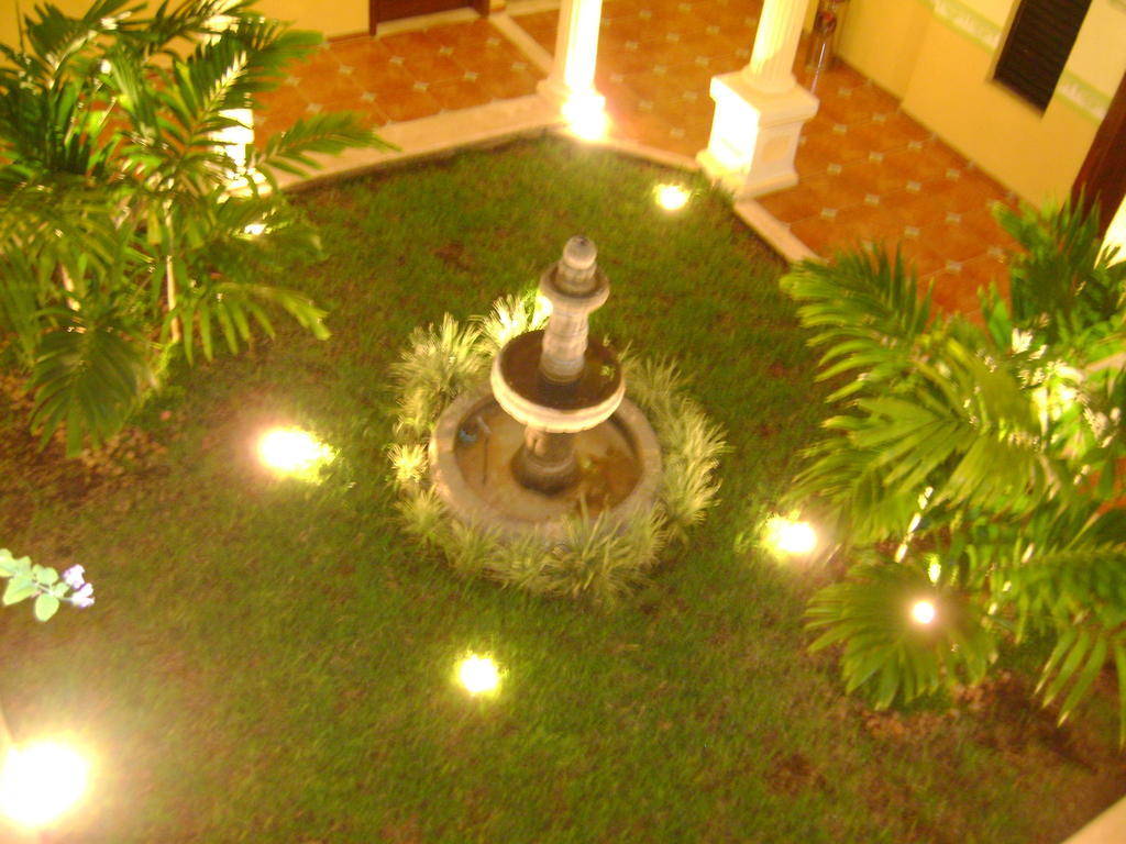 Casa De Las Columnas Merida Exterior photo